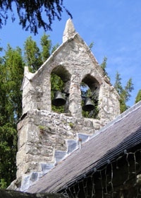 The 1552 Prayer Book directs that the tower bells be rung before the liturgy.